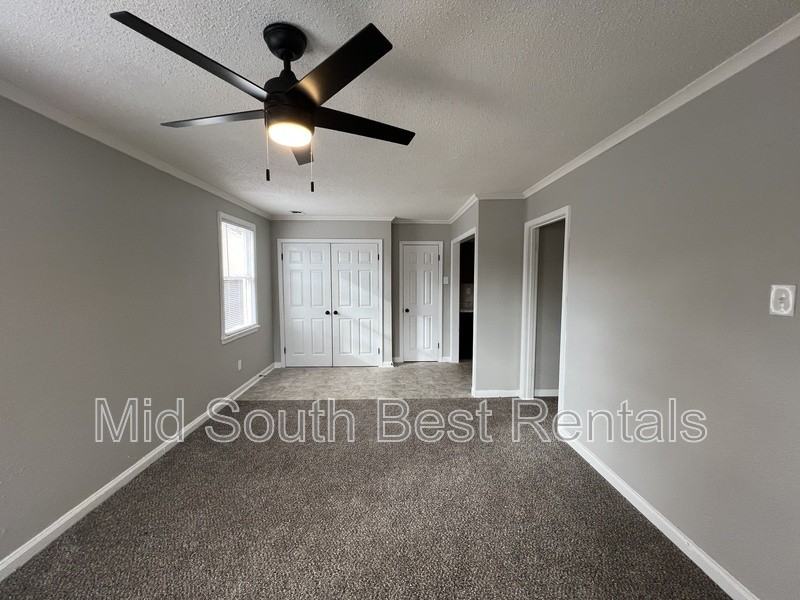 1955 Martin Cir - Photo 7 of 13