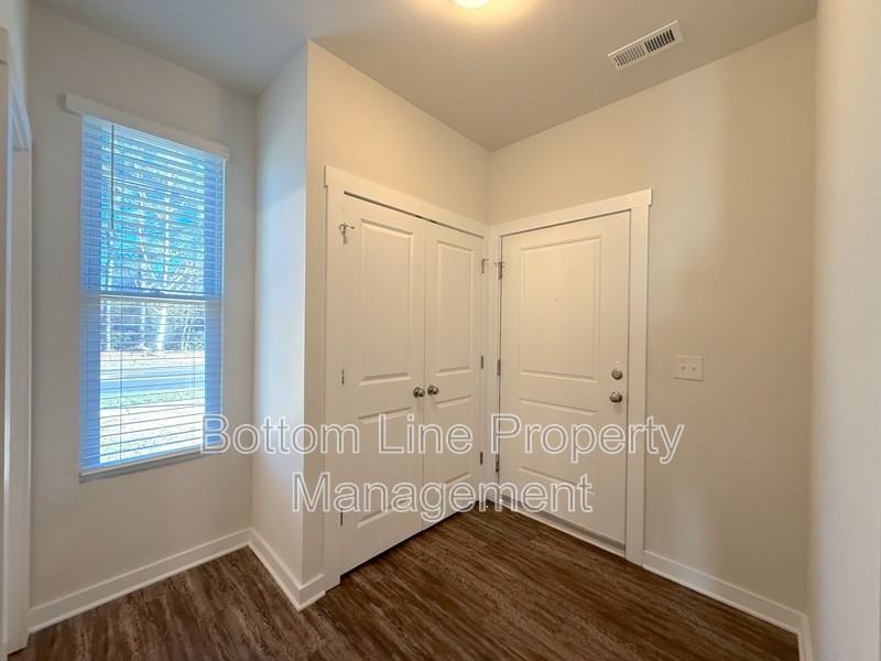 706 Anglin Forest Way - Photo 4 of 36