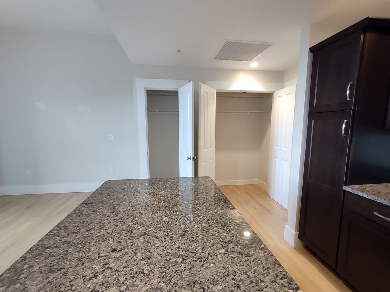 132 Main St - Photo 4 of 14