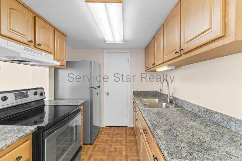 1452 N 54th Ln - Photo 6 of 16