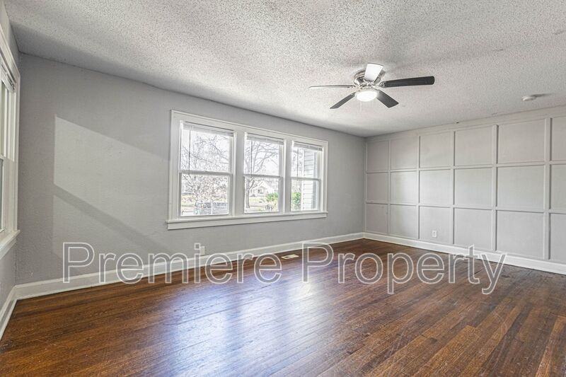 5421 Paseo Blvd #5421PASEO - Photo 2 of 15