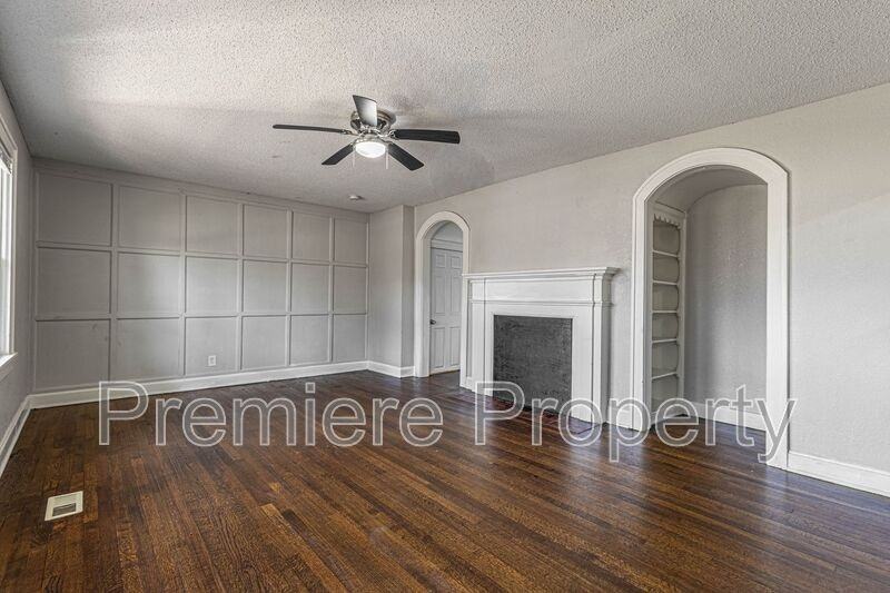 5421 Paseo Blvd #5421PASEO - Photo 3 of 15