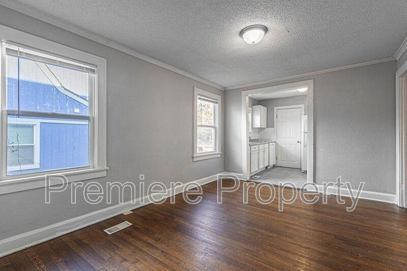 5421 Paseo Blvd #5421PASEO - Photo 4 of 15