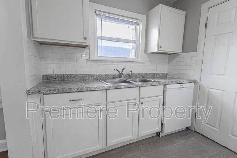 5421 Paseo Blvd #5421PASEO - Photo 6 of 15