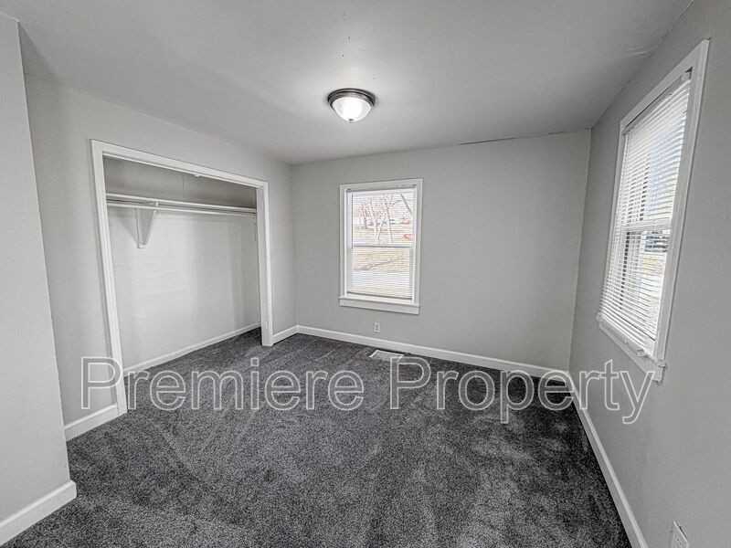 141 N Home Ave - Photo 7 of 7