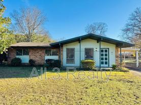 6204 Lycoming Rd - Photo 1 of 1