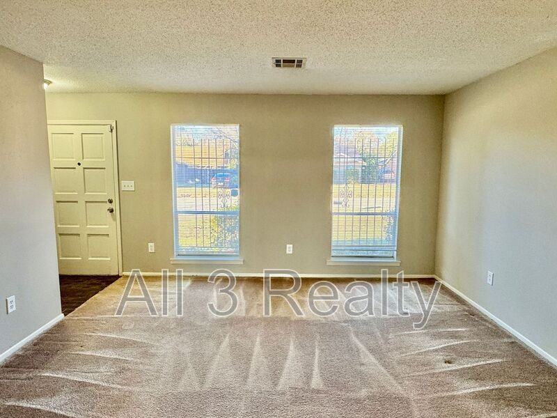 6204 Lycoming Rd - Photo 7 of 27