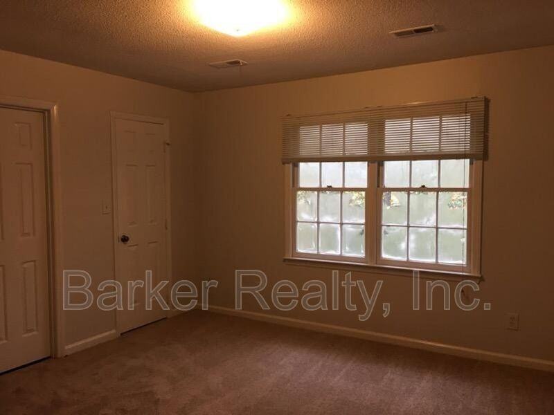 4612 Nesbit Ct - Photo 7 of 13