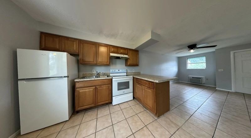 3403 Palm Dr - Photo 4 of 26