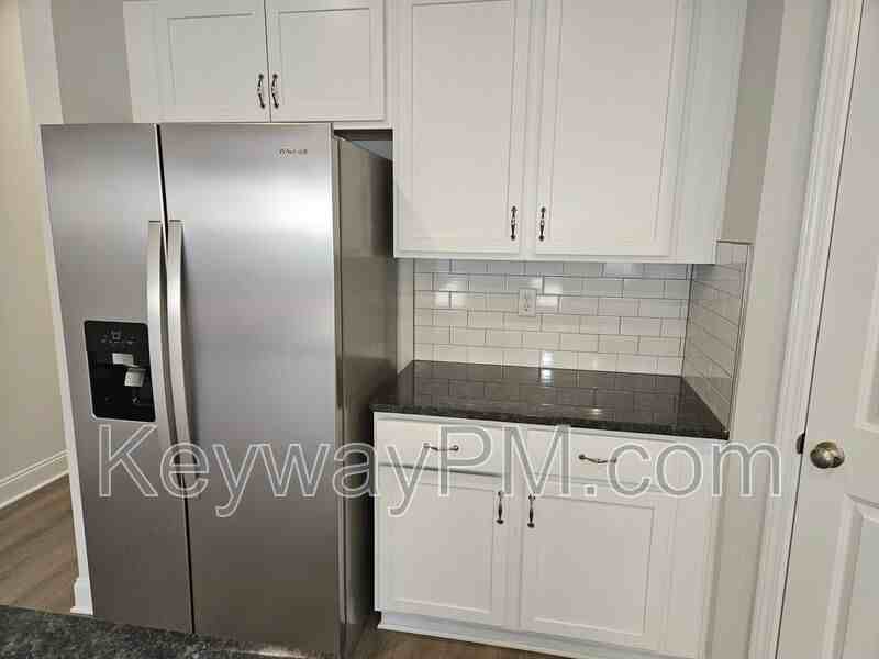 1301 Newbern Dr - Photo 7 of 23