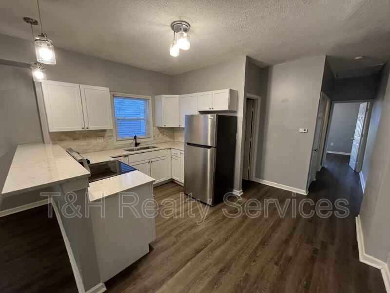 2830 Central Ave - Photo 7 of 15