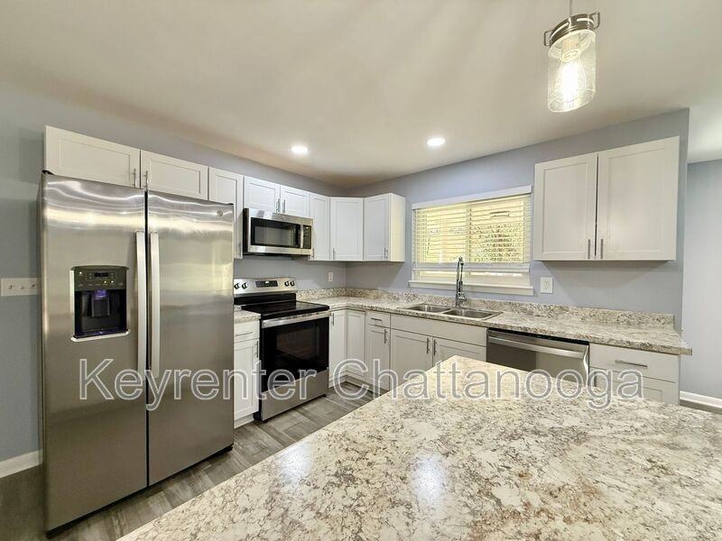 33 Brumby Rd - Photo 6 of 20