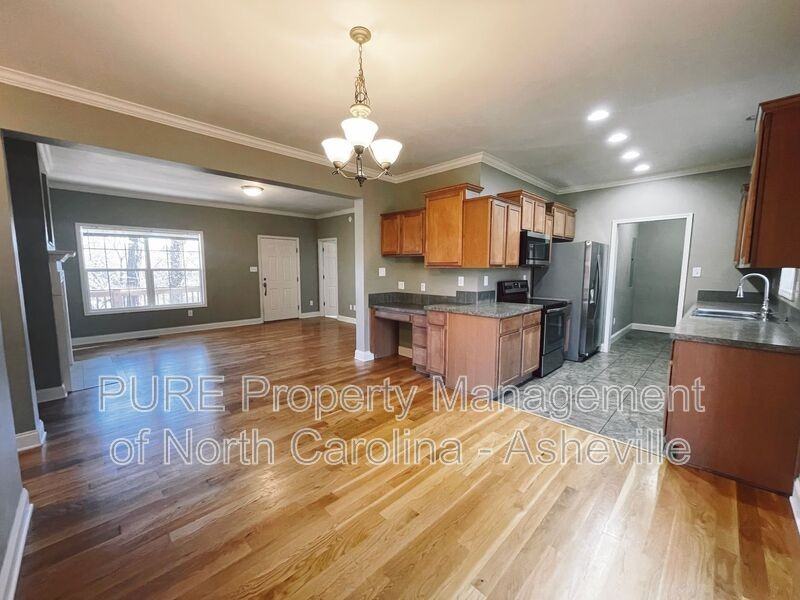 36 Delaware Ave - Photo 7 of 23