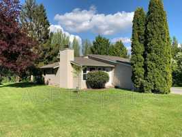 featured image of 3618 E Rusley Dr