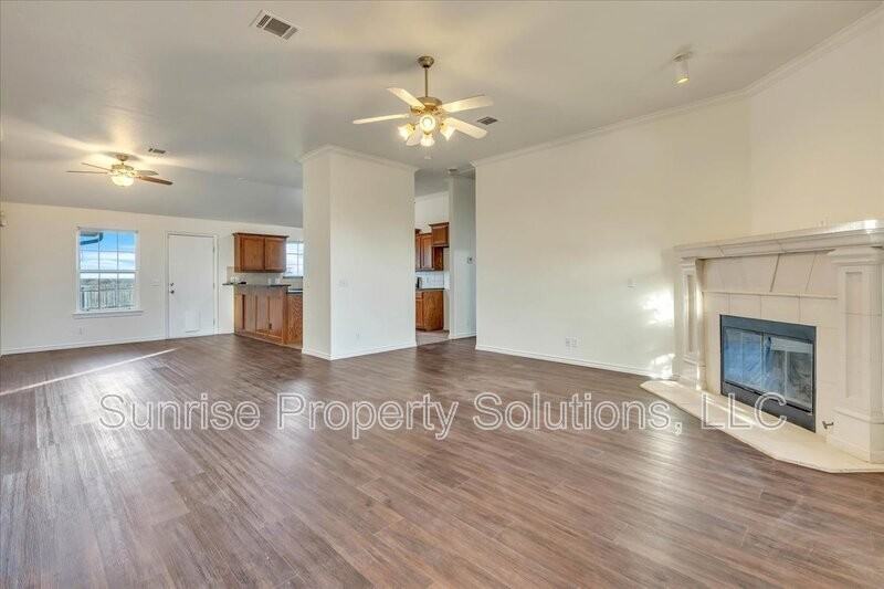 217 Dollina Ct - Photo 4 of 26
