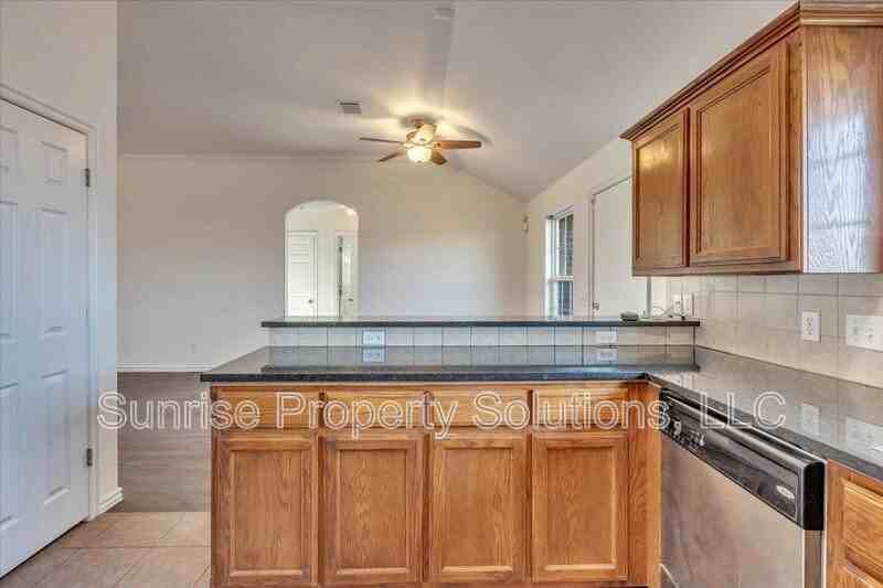 217 Dollina Ct - Photo 7 of 26