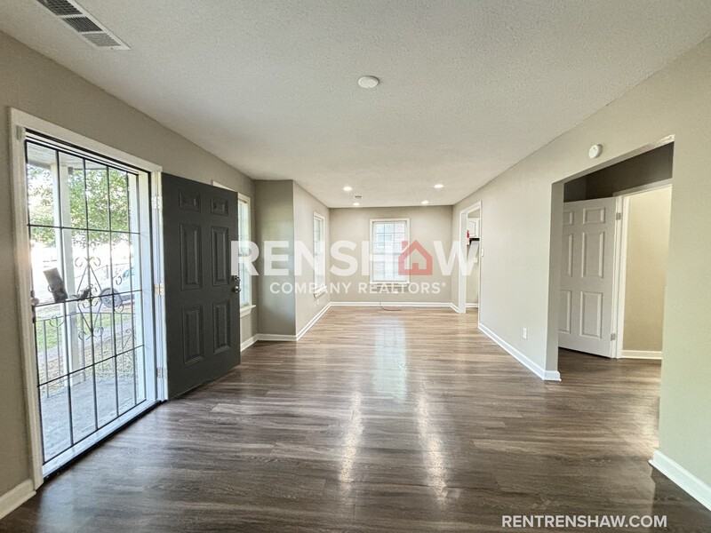 1272 Semmes St - Photo 4 of 31