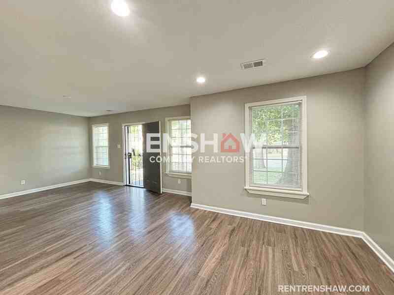 1272 Semmes St - Photo 7 of 31