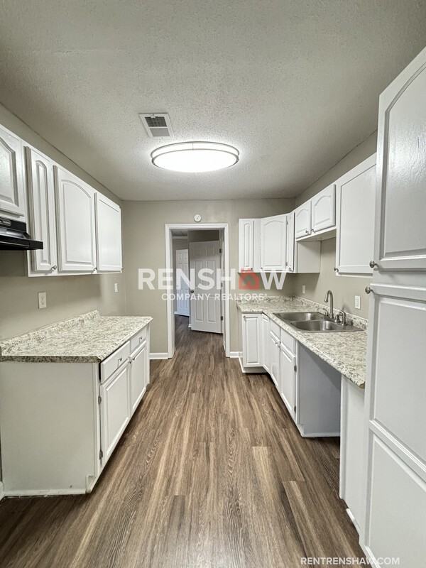 1272 Semmes St - Photo 7 of 31