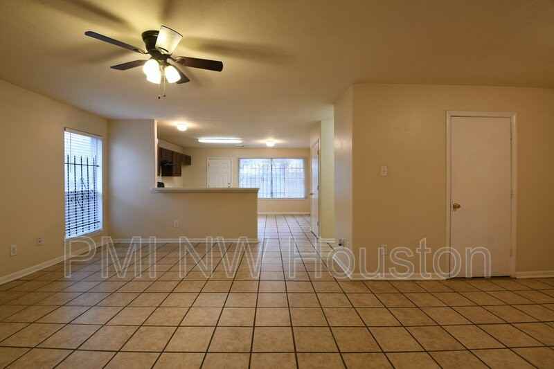 8611 Texas Acorn Ave - Photo 5 of 33