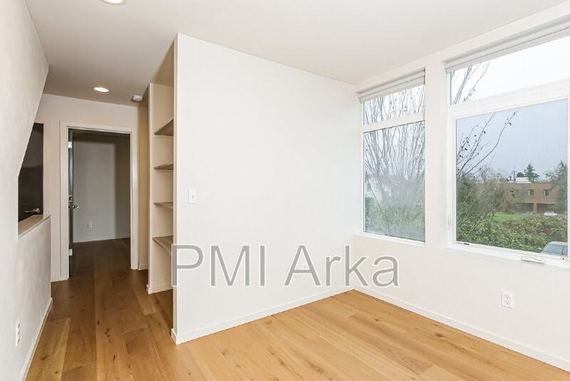 5962 36th Ave S - Photo 7 of 15