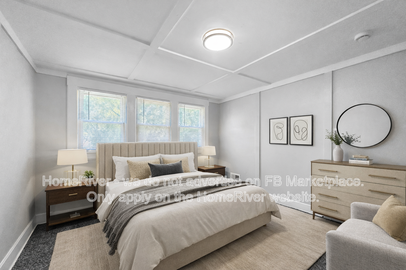 657 S 41st St - Photo 4 of 22