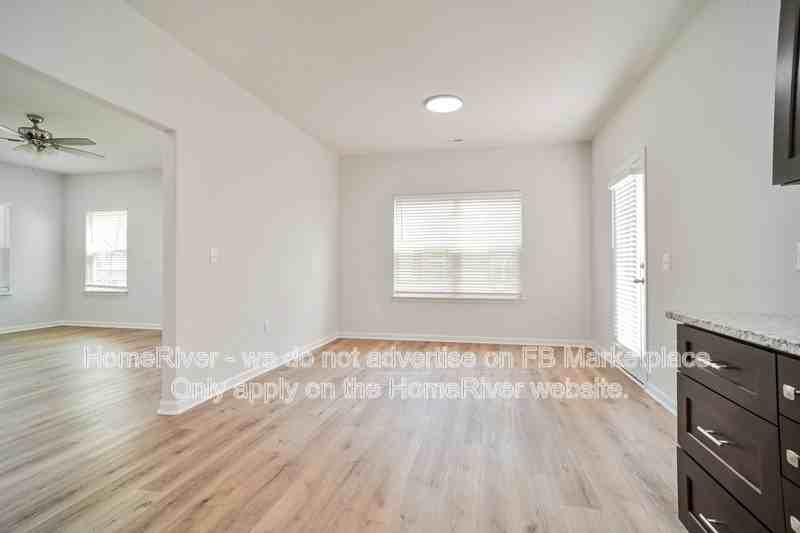 3625 Calvert St - Photo 5 of 20