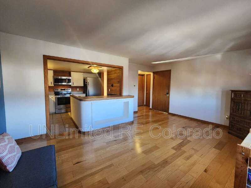 230 S Brentwood St #301 - Photo 3 of 12