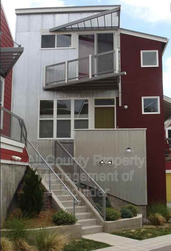 4758 18th St - Photo 2 of 8