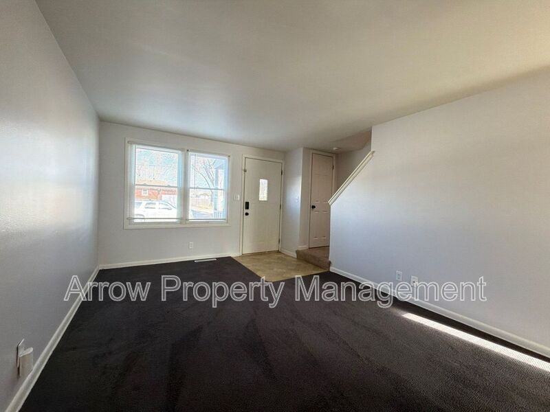 5405 Benton St - Photo 3 of 13