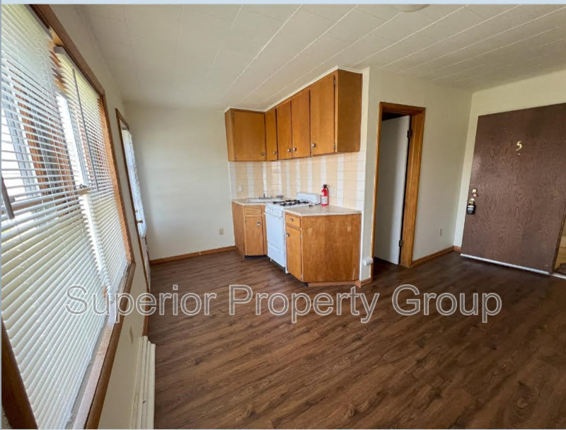 437 W Mill St #5 - Photo 2 of 7