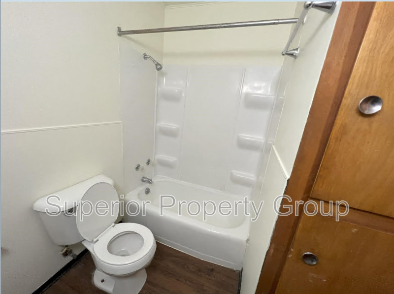 437 W Mill St #5 - Photo 6 of 7