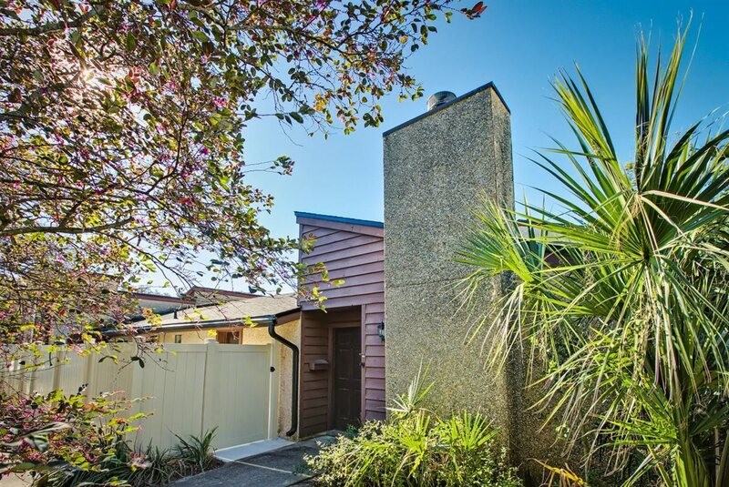 569 Arcadia Dr ##Fl - Photo 2 of 25