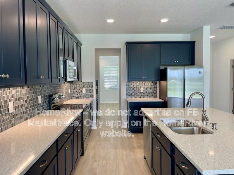 10701 New Morning Dr - Photo 4 of 46