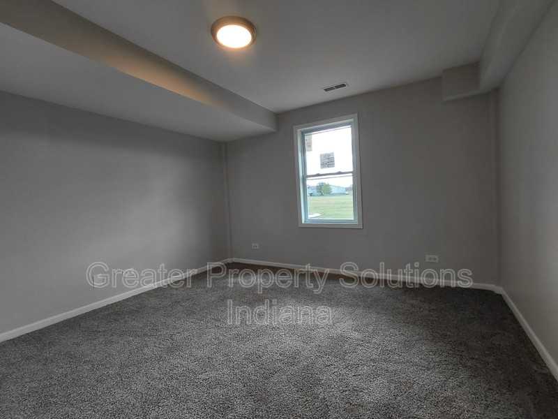 9053 W 155th Pl - Photo 4 of 8
