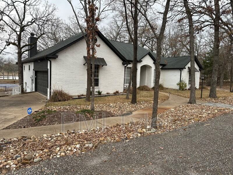 239 County Road - Photo 2 of 31