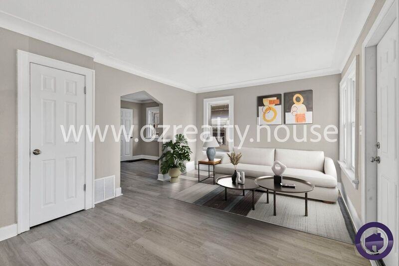 1840 Marne Ave - Photo 2 of 23