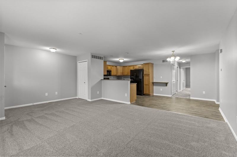 13049 Turnberry Ct - Photo 5 of 24