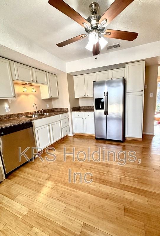 167 Kitty Hawk Sq - Photo 4 of 4