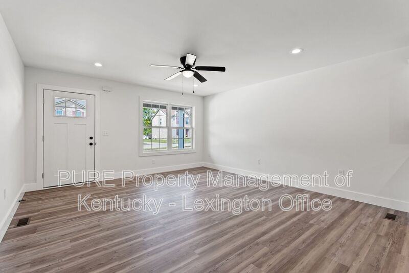 330 Winding Branch Dr - Photo 3 of 20