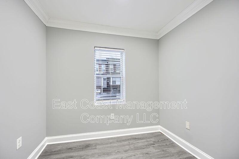 2813 Santa Fe Ave - Photo 3 of 34