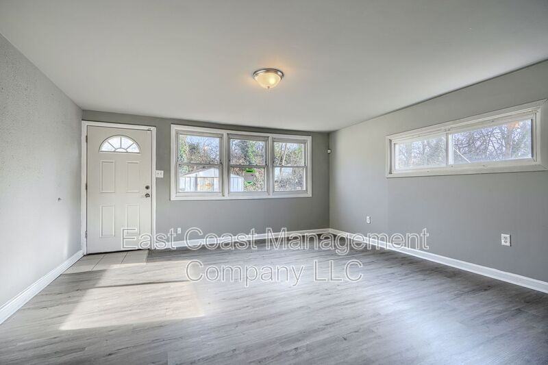 3241 Bero Rd - Photo 6 of 28