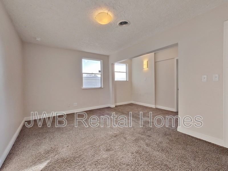 7035 Biddy Ln - Photo 7 of 9