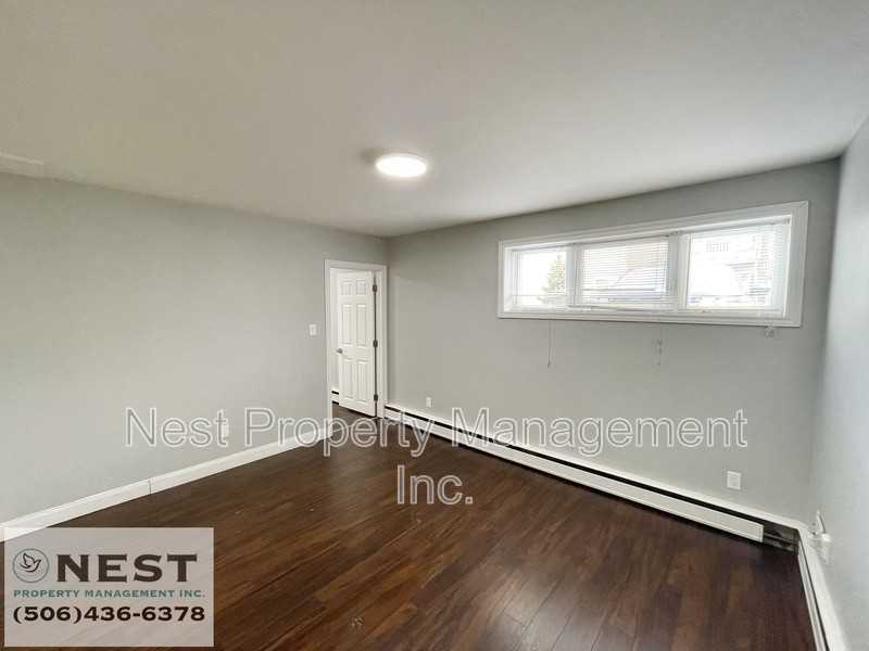 227 West Lane - Photo 3 of 18