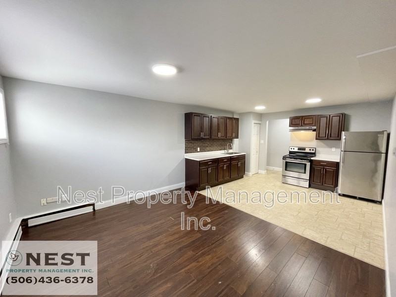 227 West Lane - Photo 4 of 18