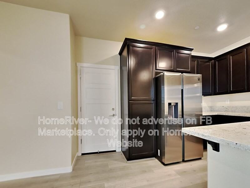 9924 Del Surf Ln - Photo 4 of 29