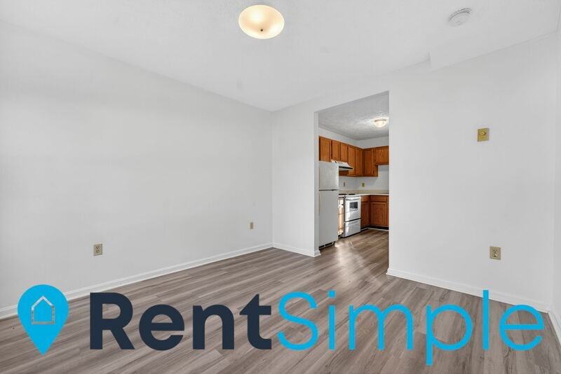 430 Chase St - Photo 3 of 22