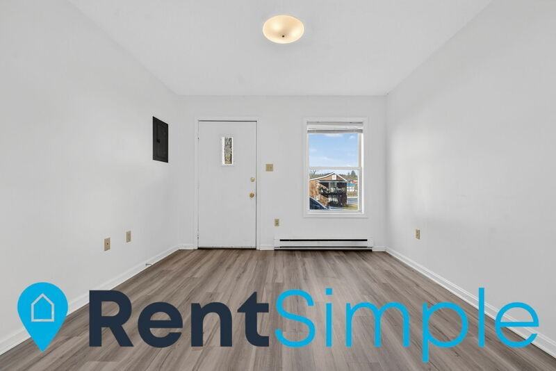 430 Chase St - Photo 4 of 22