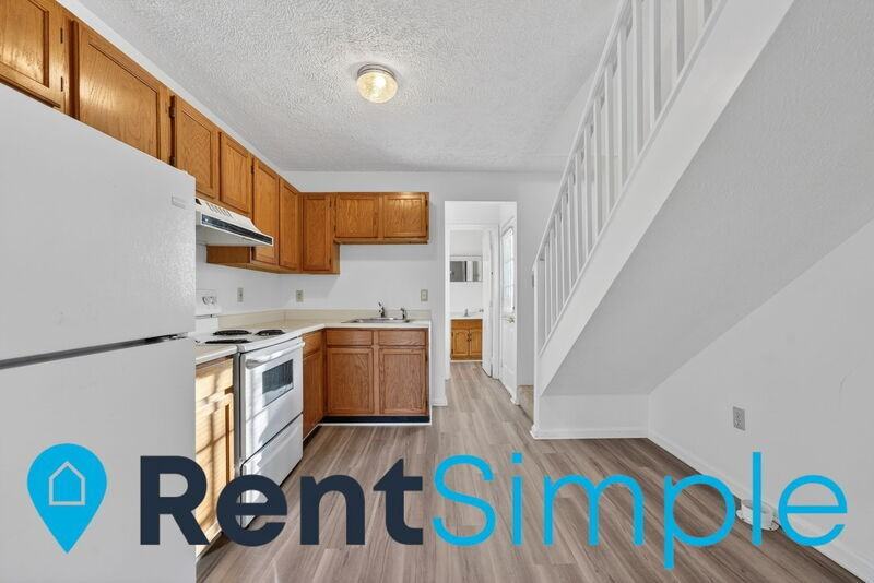 430 Chase St - Photo 6 of 22