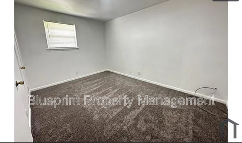 1113 Elm Ave #C - Photo 4 of 7